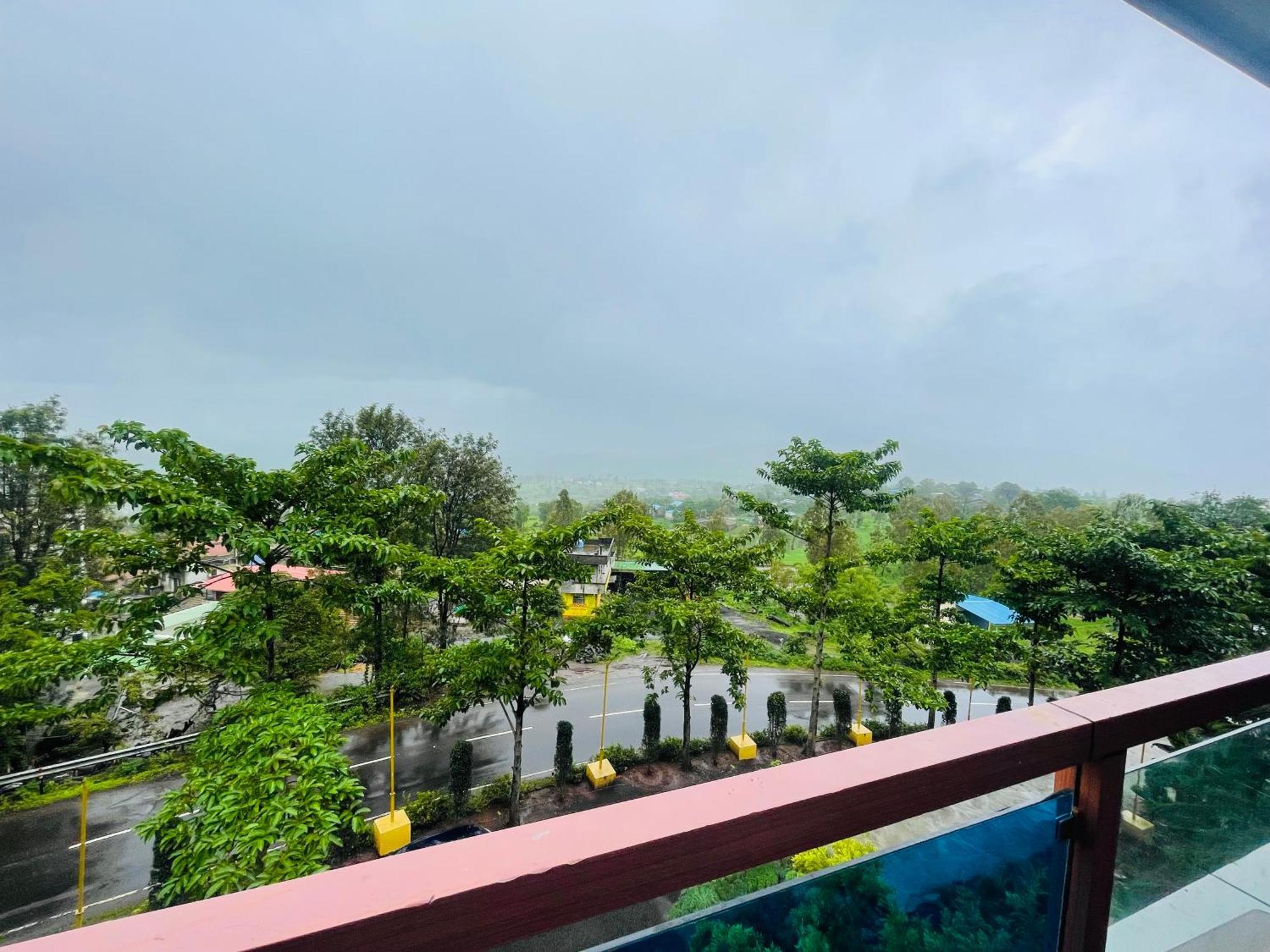 Natural Resort Panhāla Exterior photo