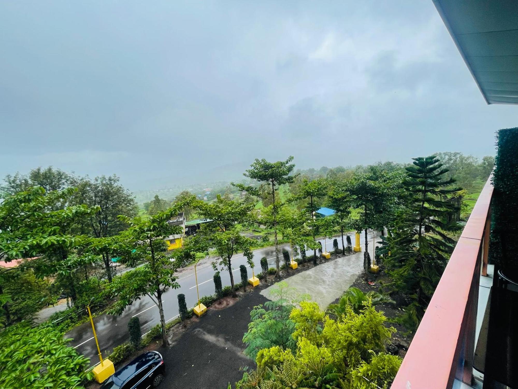 Natural Resort Panhāla Exterior photo